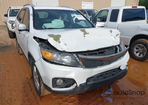 2013 Kia Sorento Lx from USA, damaged, VIN 5XYKT3A68DG312720